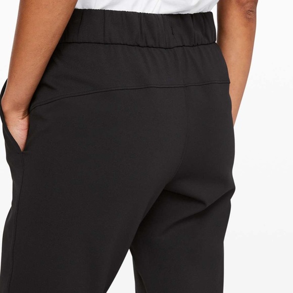 Lululemon On the Fly 7/8 Pant Black size 4 - Picture 5 of 10